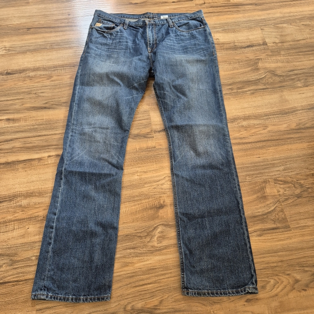 Classic Men's Blue Jeans - Regular Fit